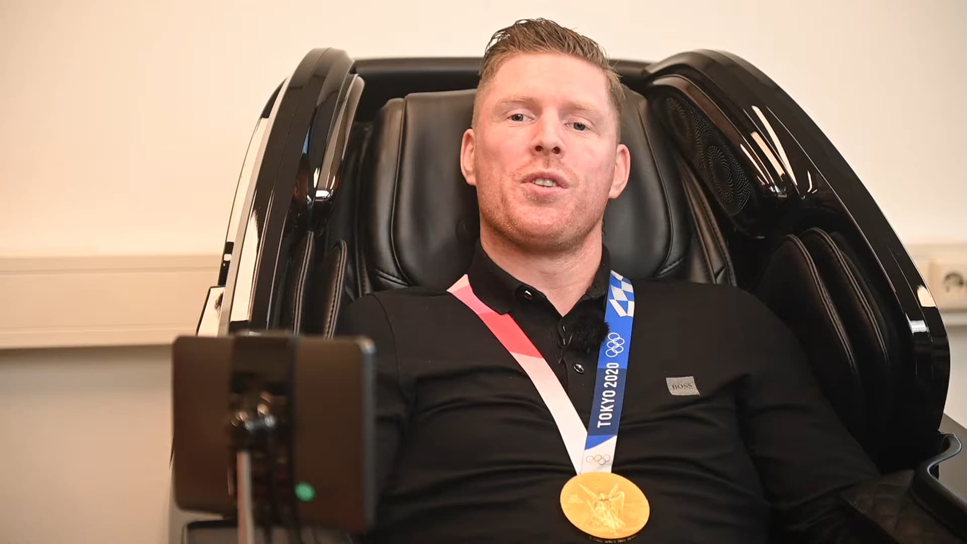 Ik kan inmiddels niet meer zonder de massagestoel, kan hem echt aanraden!